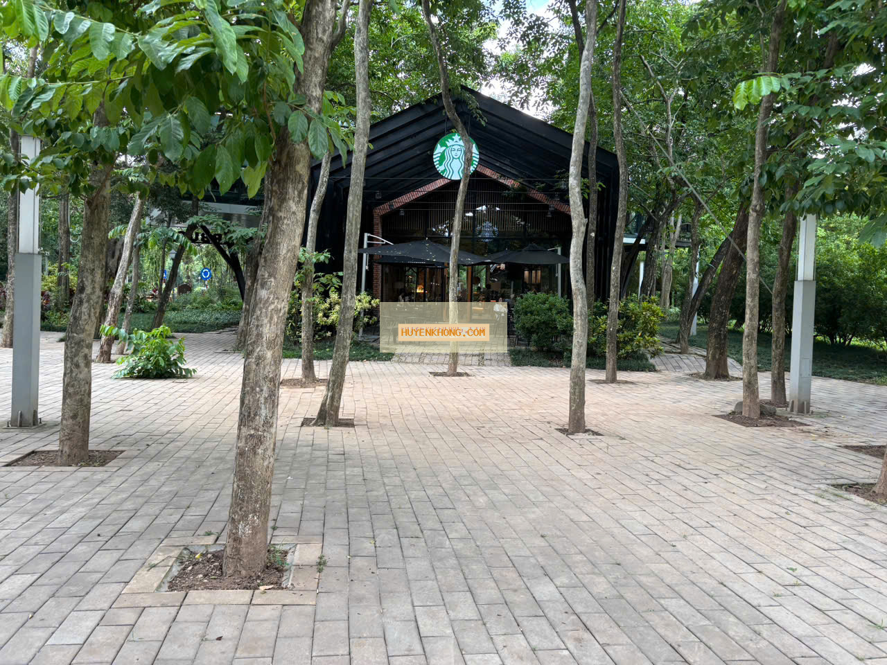 Phong thủy Starbucks Ecopark tọa 165.948° tại Hưng Yên