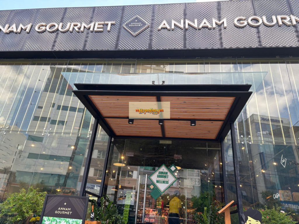 Phong thủy Annam Gourmet tọa 27.279° tại TP. Hồ Chí Minh