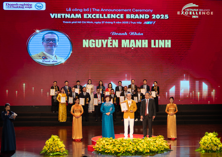 Thầy Nguyễn Mạnh Linh – Nhận giải Chuyên gia phong thủy xuất sắc nhất Việt Nam 2025
